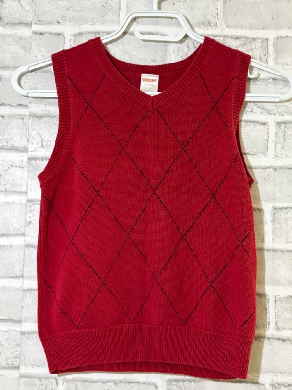 4/$20 Gymboree Red V-Neck Argyle Knit Sweater Vest, size 5-6